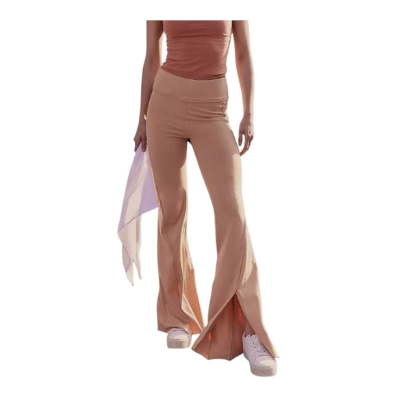 FP Free People Movement Camel Hot Shot Kick Flares Front Slit Pants Sz S - Picture 7 of 7